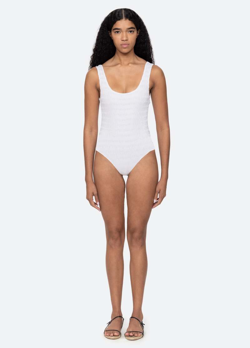 Shiori　Sea New York ONE PIECE Shiori Sea New York ONE PIECE Sea New York | Swim | Sea Ny