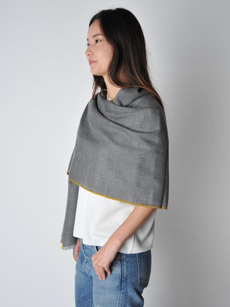 Oyuna Sonja Shawl - Grey