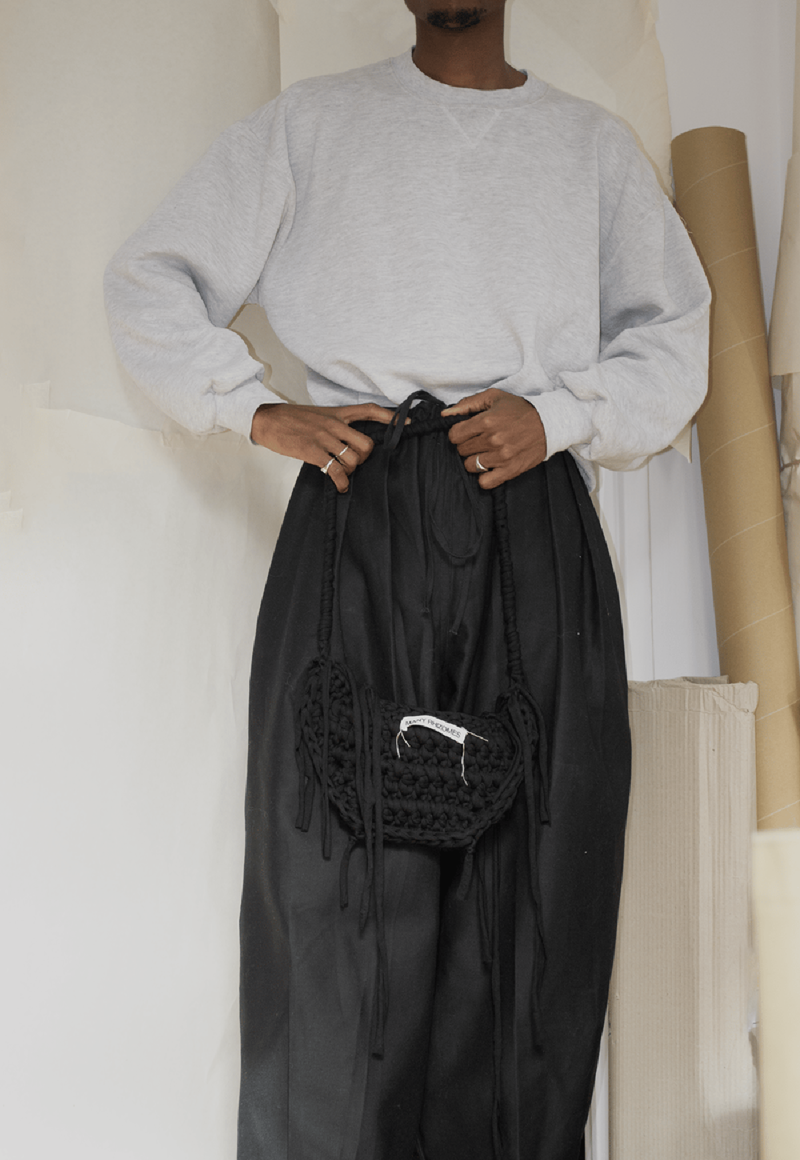 Many Rhizomes Puffy Pleated Pants - Black