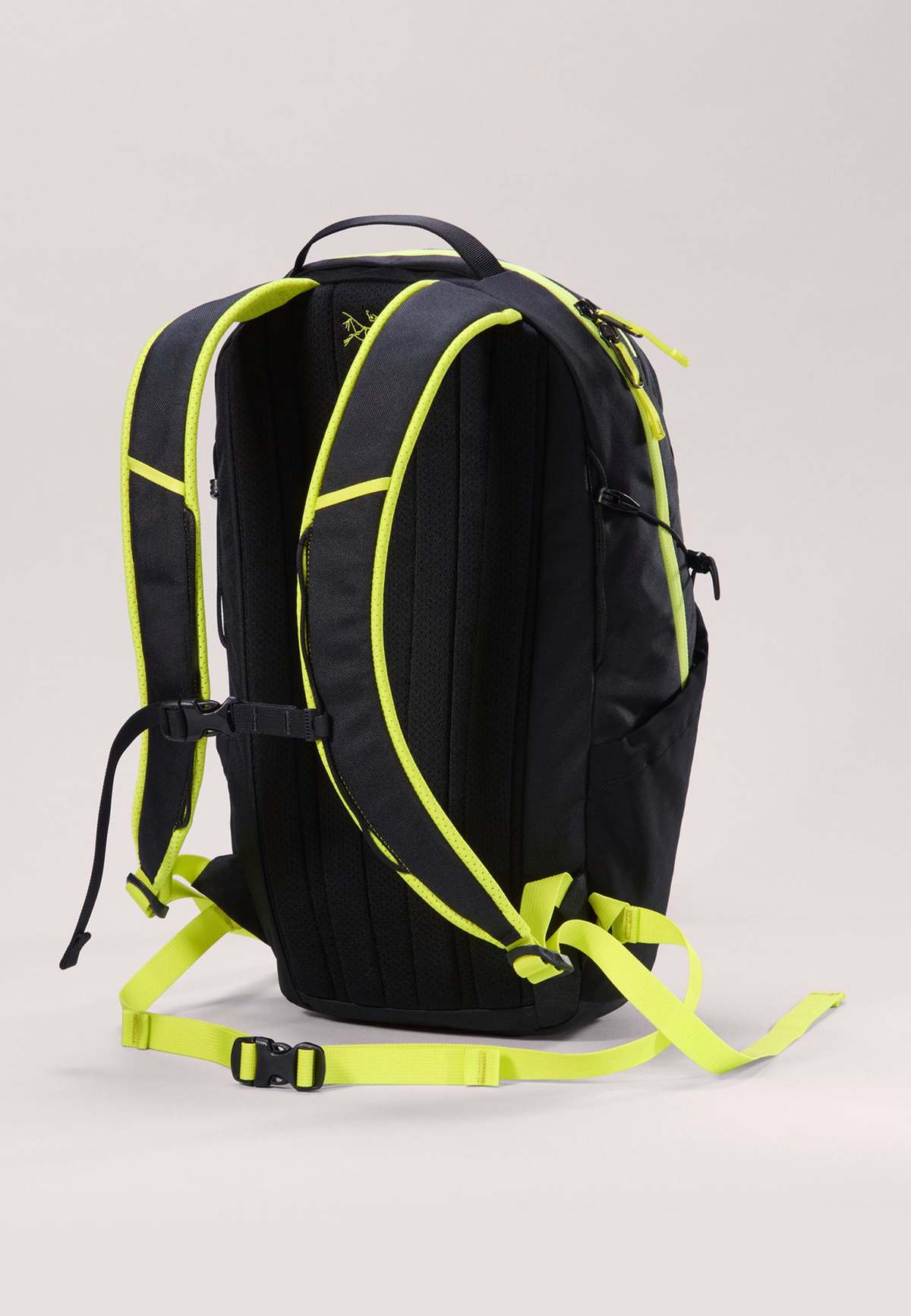 Arc'teryx Mantis 16 Backpack - Black/Euphoria | Garmentory