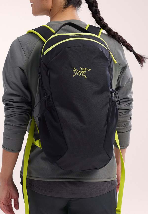 Arc'teryx Mantis 16 Backpack - Black/Euphoria | Garmentory