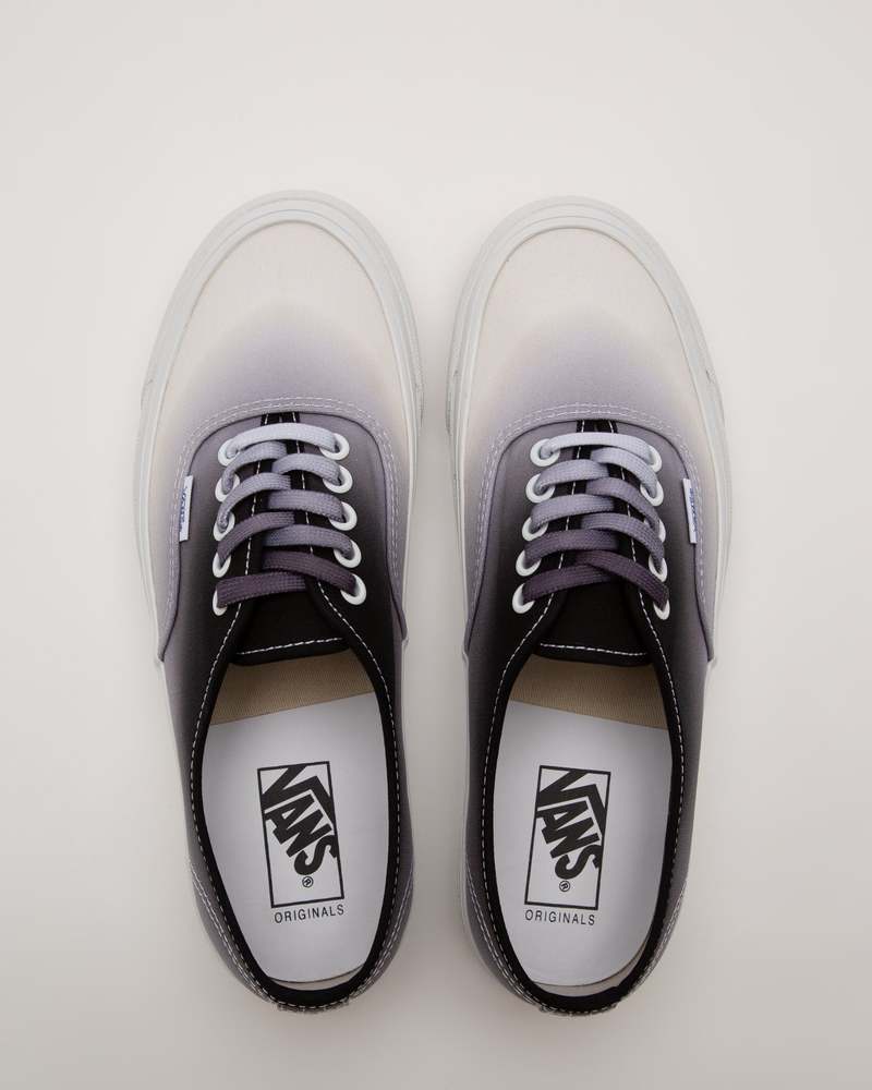 VANS UA OG Authentic LX Shoes - Black Dip-Dye VANS UA OG Authentic LX Shoes - Black Dip-Dye