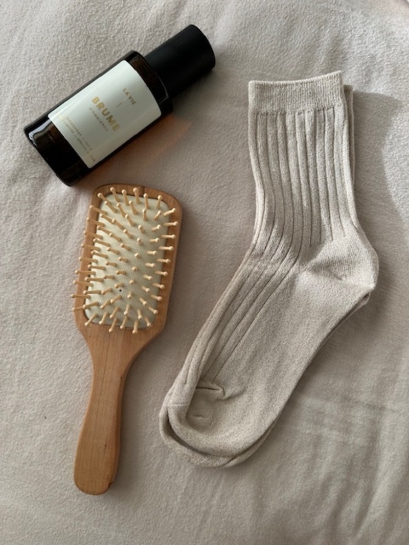 Karst Bamboo Paddle Brush - Cream Karst Bamboo Paddle Brush - Cream