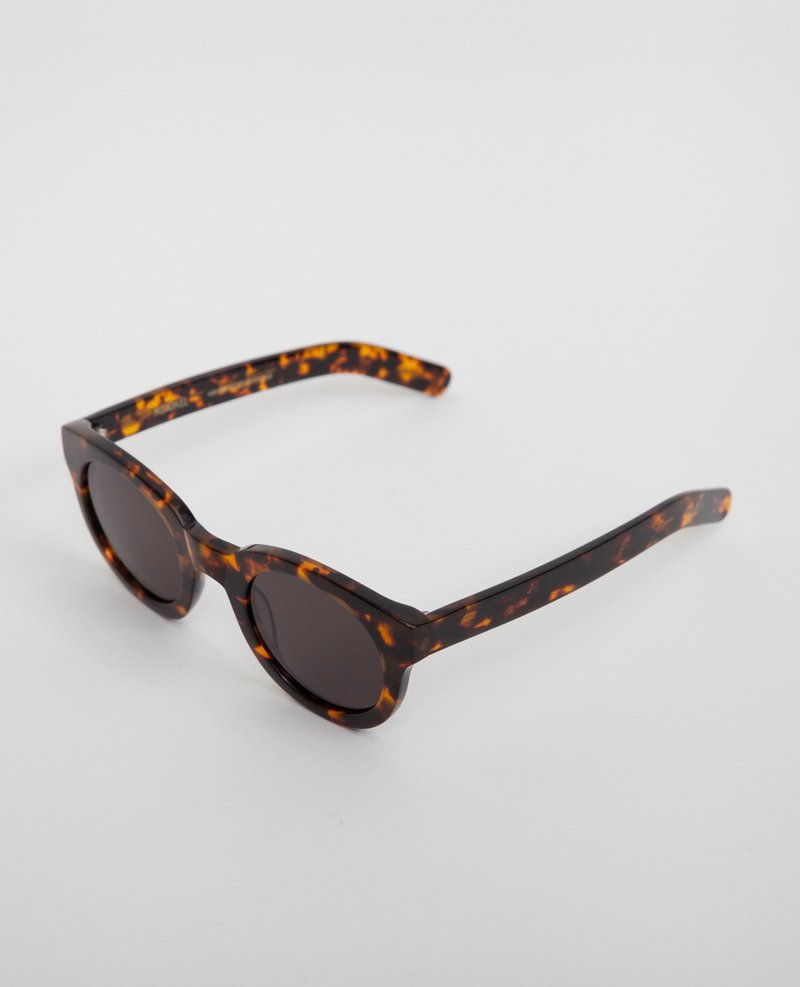 MONOKEL EYEWEAR  Havana サングラス Memphis Havana - Monokel Eyewear – Monokel Eyewear