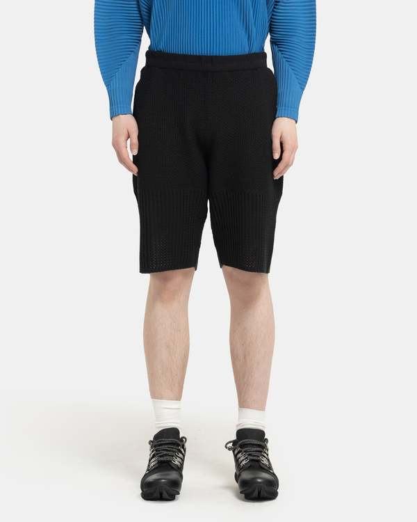 HOMME PLISSE ISSEY MIYAKE Rustic Knit Short - Black