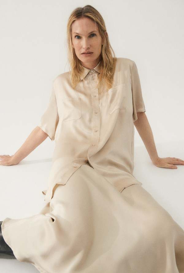 Silk Laundry SHORT SLEEVE BOYFRIEND SHIRT - HAZELNUT
