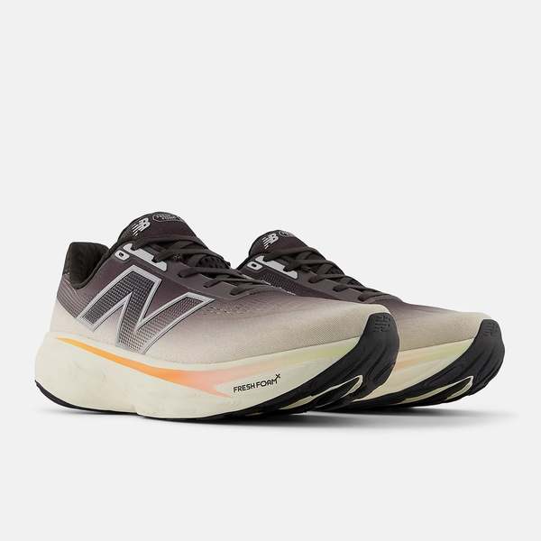 New Balance Fresh Foam 1080V14 - Black Cement w/Angora & Hot Mango New Balance Fresh Foam 1080V14 - Black Cement w/Angora & Hot Mango