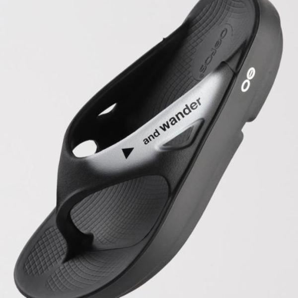 and wander Mule/Slippers - Black and wander Mule/Slippers - Black