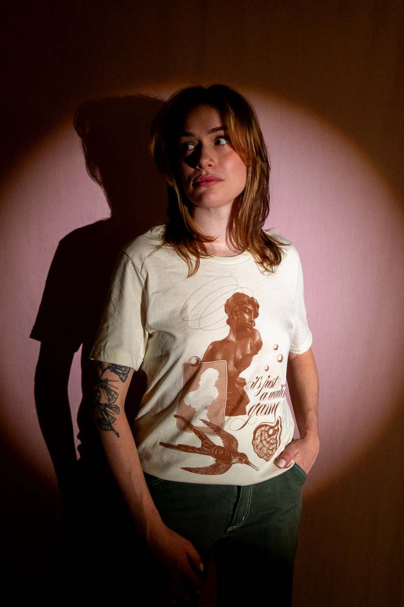 Hey Colanda Sapphic Romance Tee