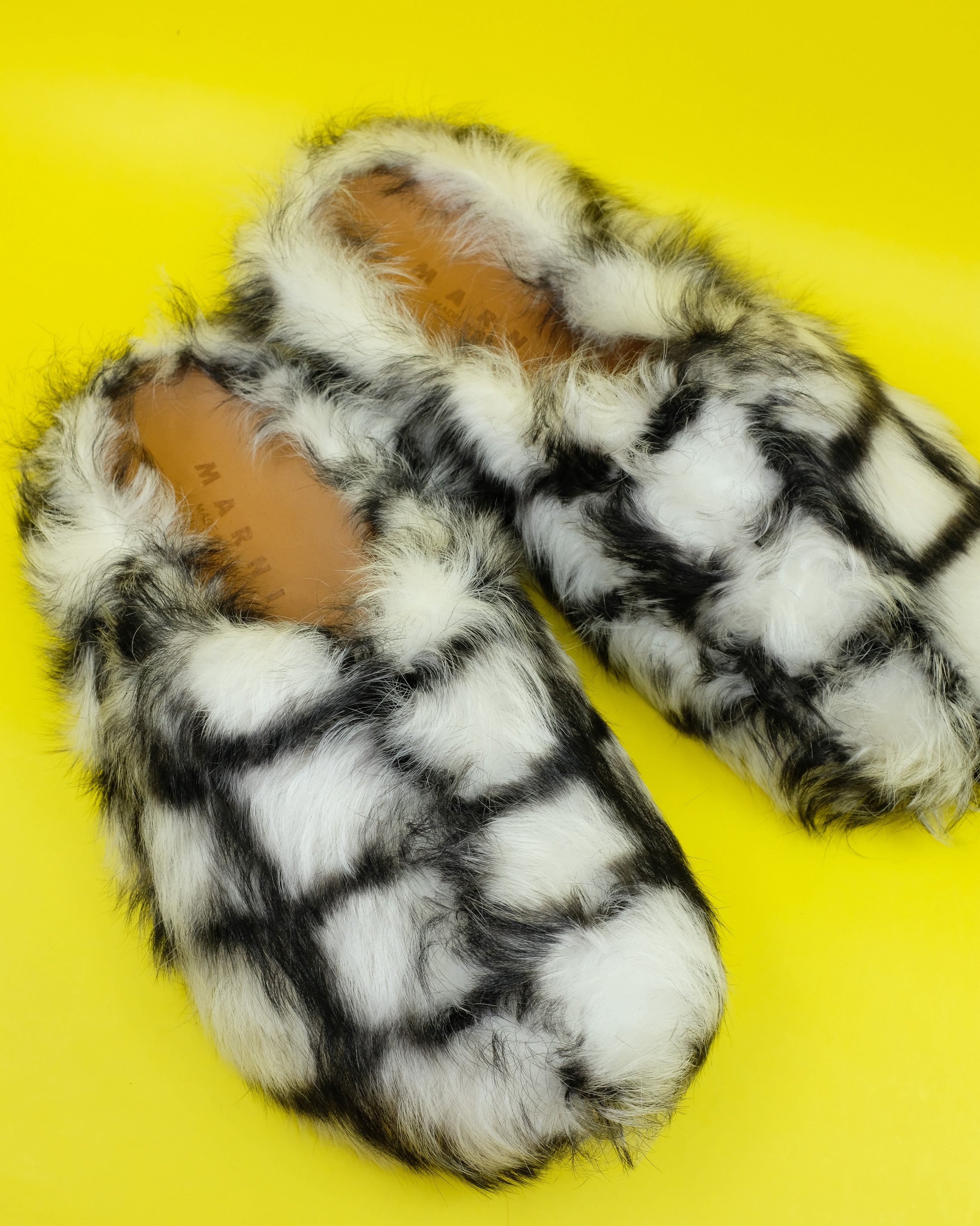 【関税＆送料込み】Marni Smooth Calfskin Slides Marni Embroidered slip-on Slides | Blue | FARFETCH