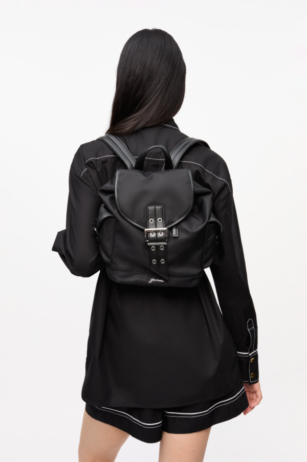バックパック・リュック Ganni LOGO BUCKY BACKPACK Ganni Small Bucky Backpack - Black | Garmentory