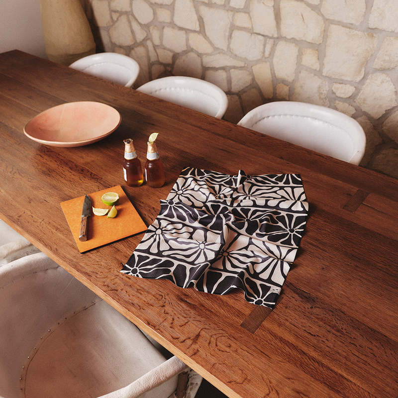 Slowtide Ciao Zen Quick-Dry Kitchen Towel - Black Slowtide Ciao Zen Quick-Dry Kitchen Towel - Black