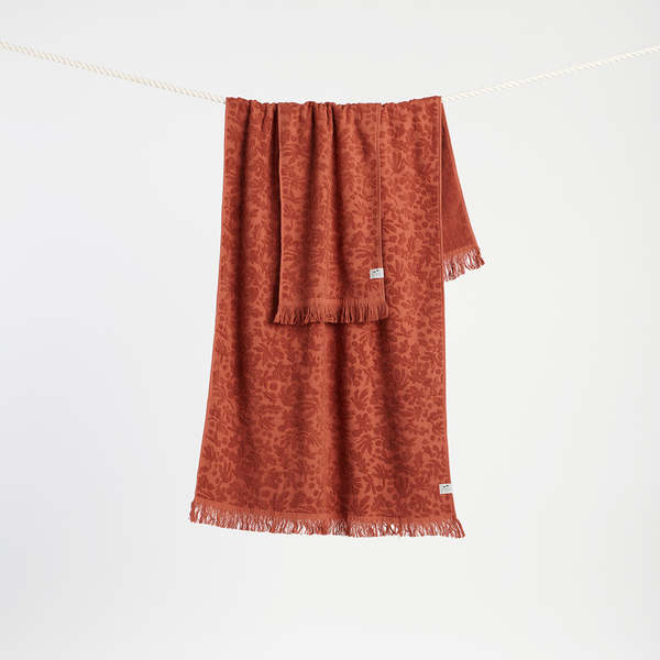 Slowtide Rouen Hand Towel - Off White/Sienna