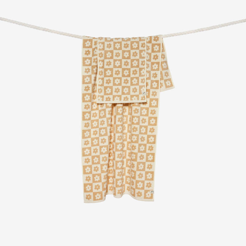 Slowtide Gigi Bath Towel - Sandstone