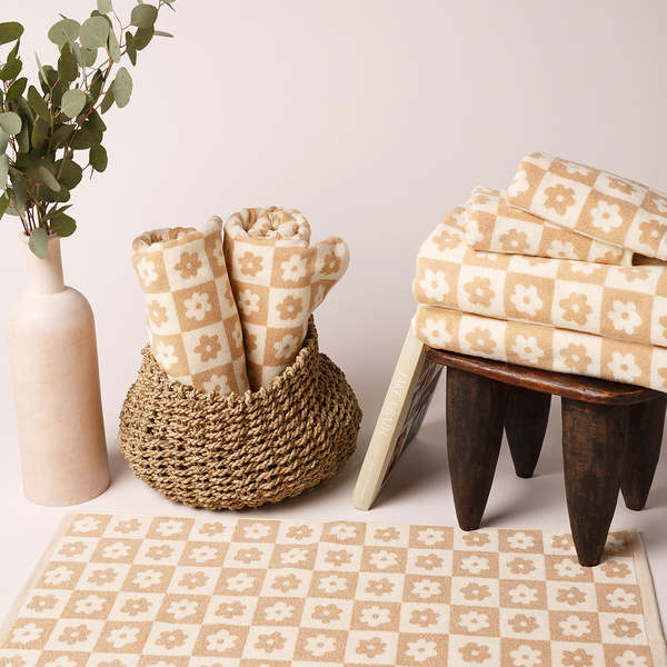 Slowtide Gigi Bath Towel - Sandstone