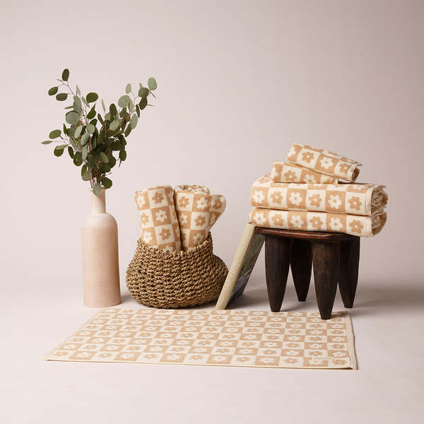 Slowtide Gigi Bath Towel - Sandstone