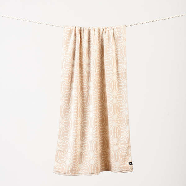 Slowtide Up At Dawn Bath Towel - Blush Slowtide Up At Dawn Bath Towel - Blush
