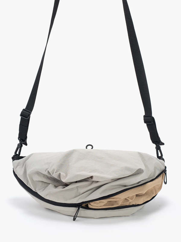 Cte & Ciel Orne Smooth Crossbody Bag - Black & Sand