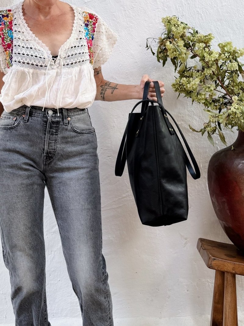 Eleven Thirty Romy Tote Eleven Thirty Romy Tote
