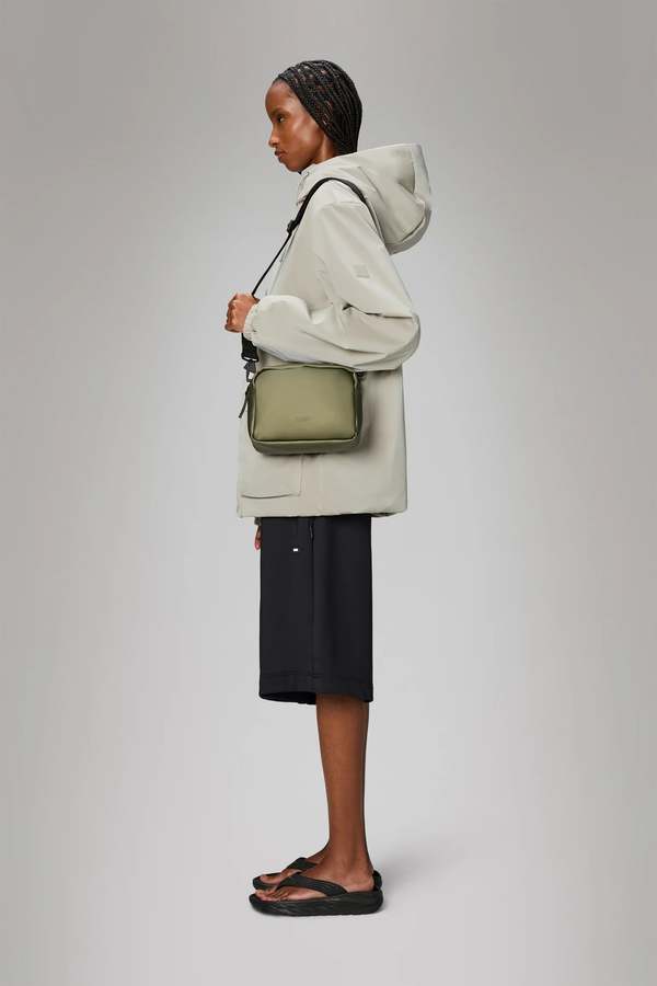 ショルダーバッグ RAINS SS25 BOX BAG (RA14100 REVEL) Rains Revel Box Bag | Garmentory