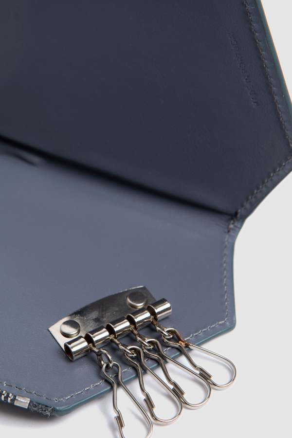8/16まで 『新品未使用』Kiko Kostadinov キーケース Kiko Kostadinov Ohne Keycase - Midnight Blue/Grey | Garmentory