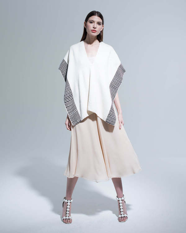 VOZ Apparel Striped Edge Manta