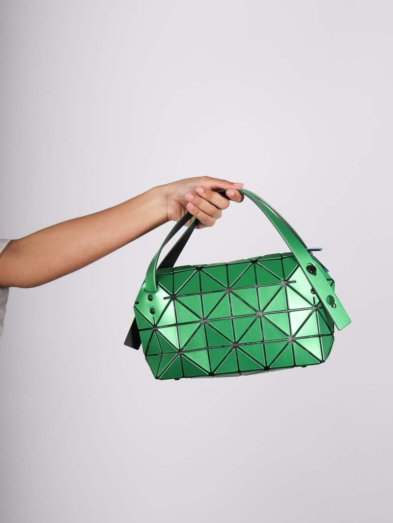 【送料&関税込】Issey Miyake Khaki Green Boston Bag Bao Bao Issey Miyake Khaki Green Boston Shoulder Bag