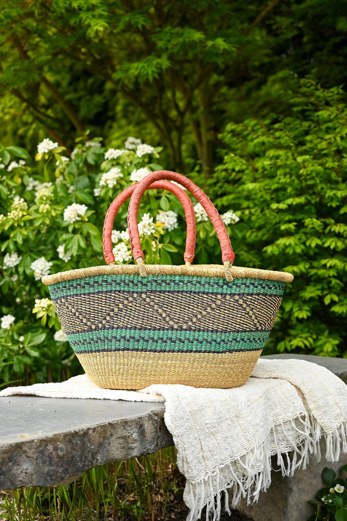 Swahili | AFRICAN MODERN Large Oval Picnic Basket - Image 2 of 8