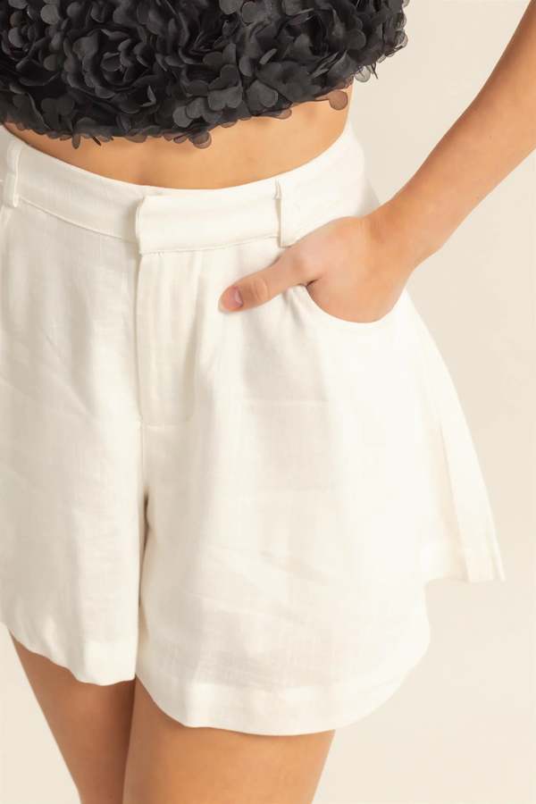 Azalea Charlie Linen Shorts