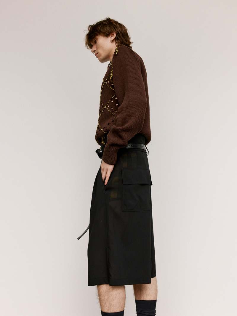 ショートパンツ NAMACHEKO Black mini shorts in wool blend Namacheko Black Wool Double Waistband Shorts | Garmentory