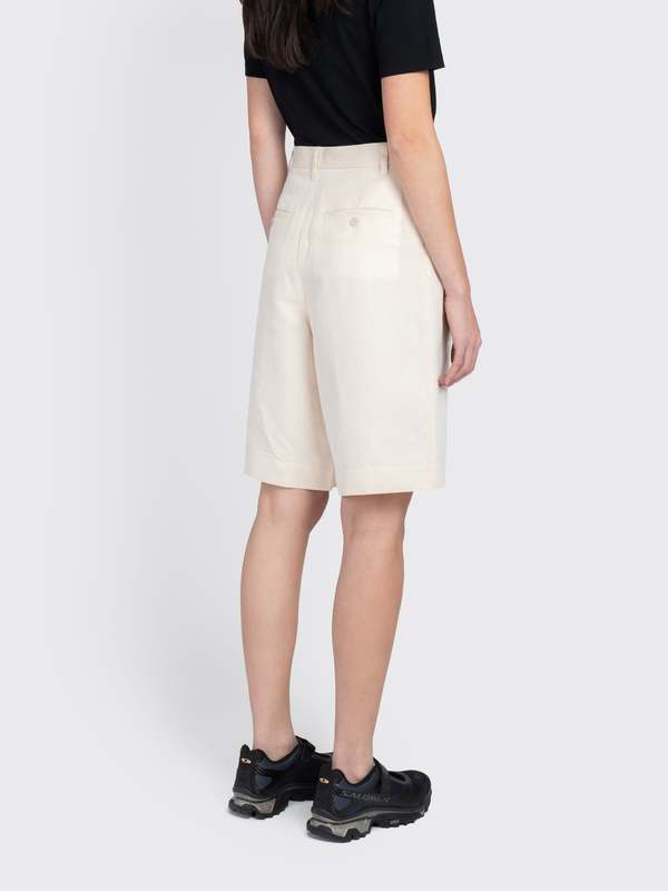 Filippa K Relaxed Pleated Shorts - Cream White