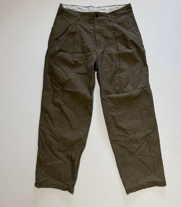 Still By Hand Deep Tuck Pressed Pants - Olive | Garmentory
