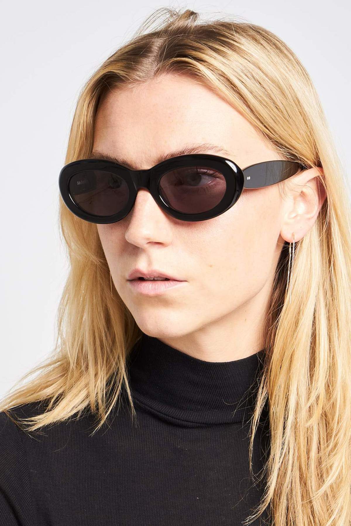 SUN BUDDIES Courtney ブラックサングラス Courtney Black – Sun Buddies Eyewear