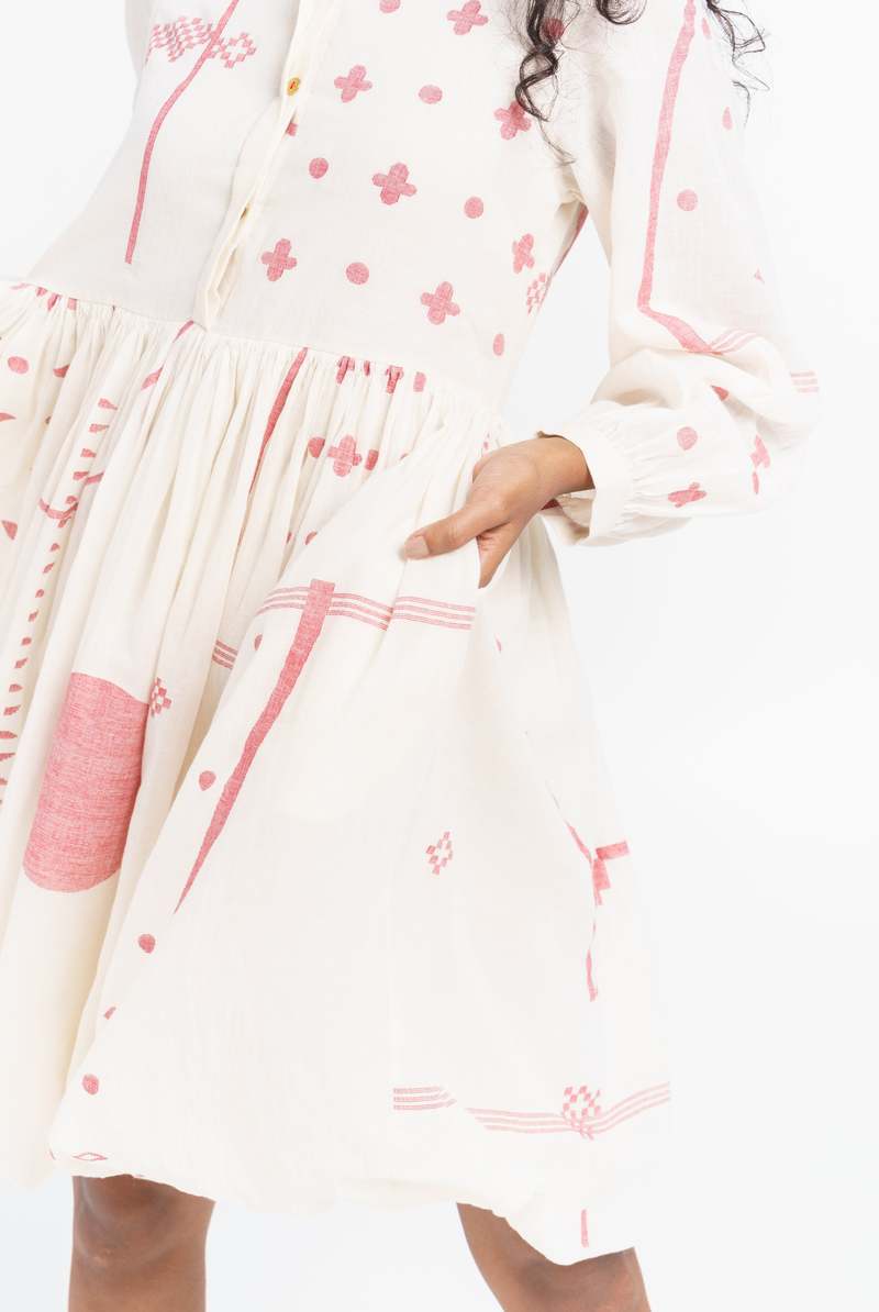 WOC NF Fit and flare gathered dress - White