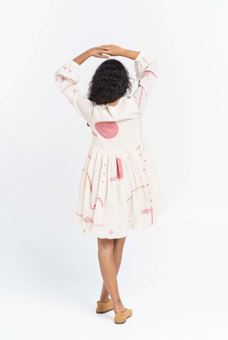 WOC NF Fit and flare gathered dress - White
