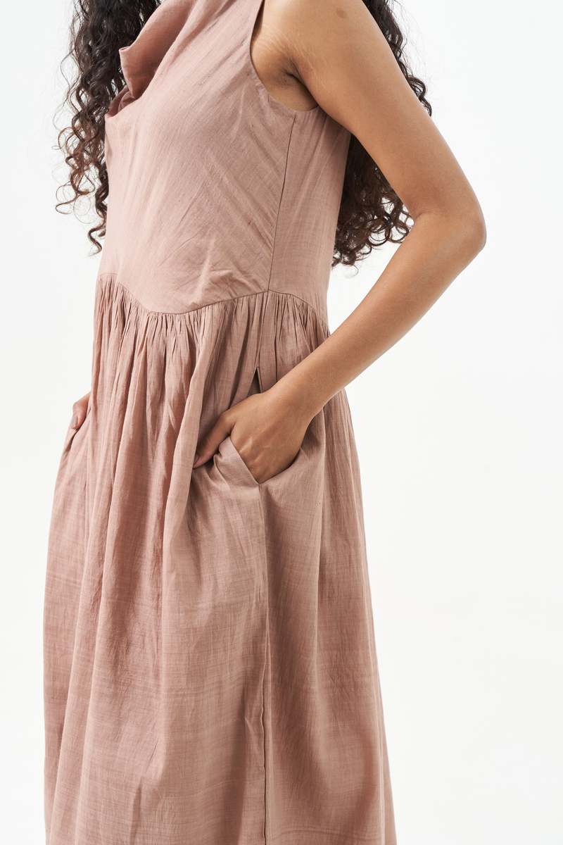 WOC NF The midi Dress - Garnet Pink 