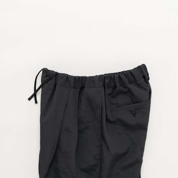Still By Hand 2 Tuck Polyester Pants - Ink Black | Garmentory