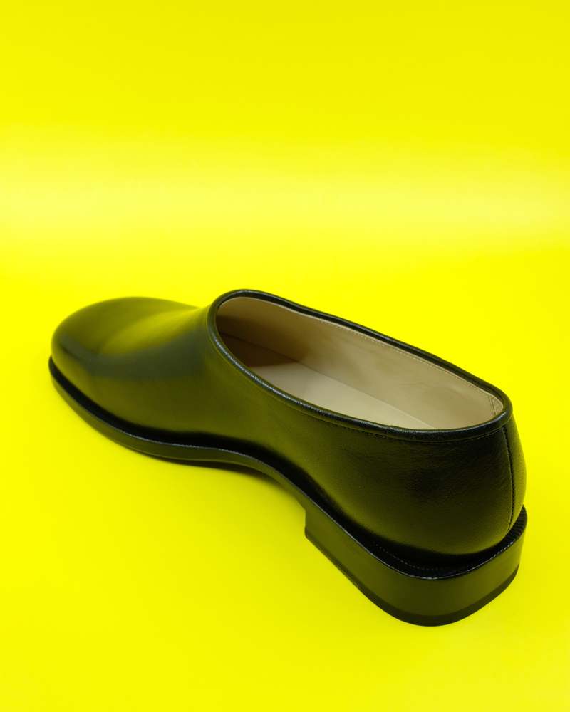 Lemaire Anatomic Slip On - Black | Garmentory