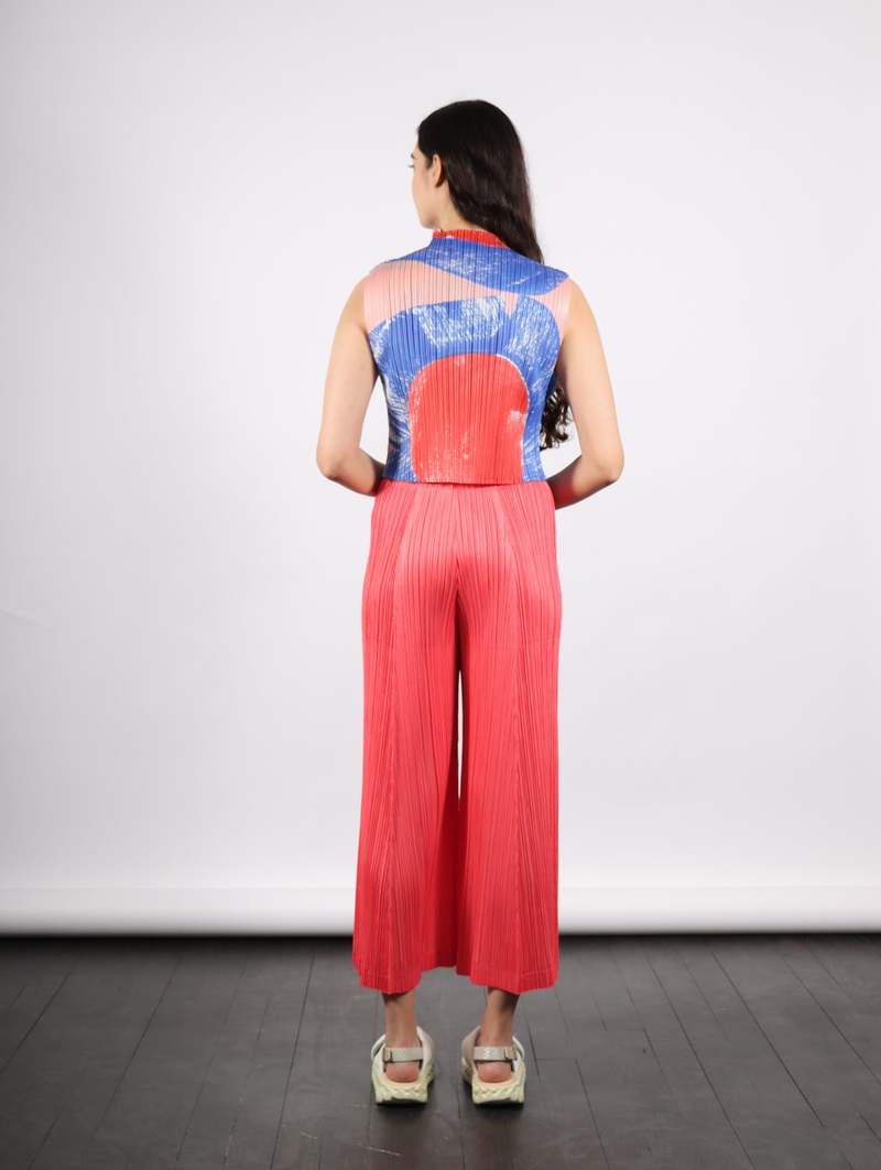 【美品】132.5 ISSEYMIYAKE 変形レッドワンピース デザインヘムニットワンピース /日本製(ワンピース) | HIROKO