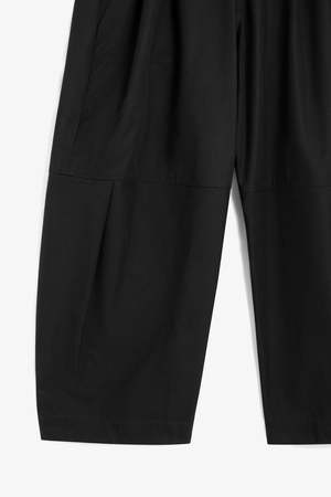 sage NATION ZUSHI TROUSER パンツ SAGE NATION: Black Zushi Trousers | SSENSE