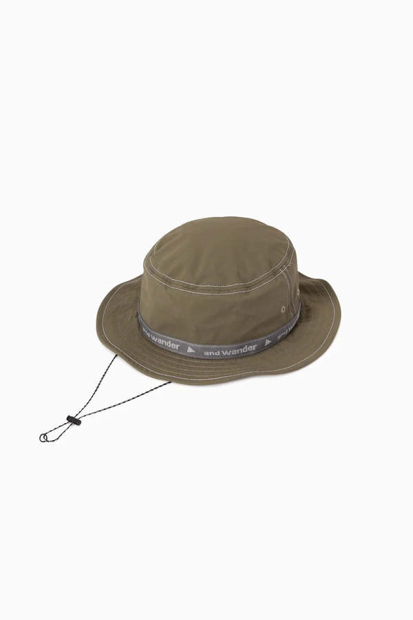 and wander Tape Bucket Hat - Olive