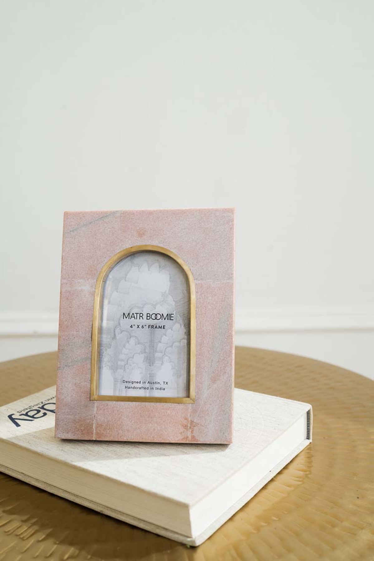 Matr Boomie Jaipuri Arch Picture Frame - Pink Carved Marble - Image 3 of 3