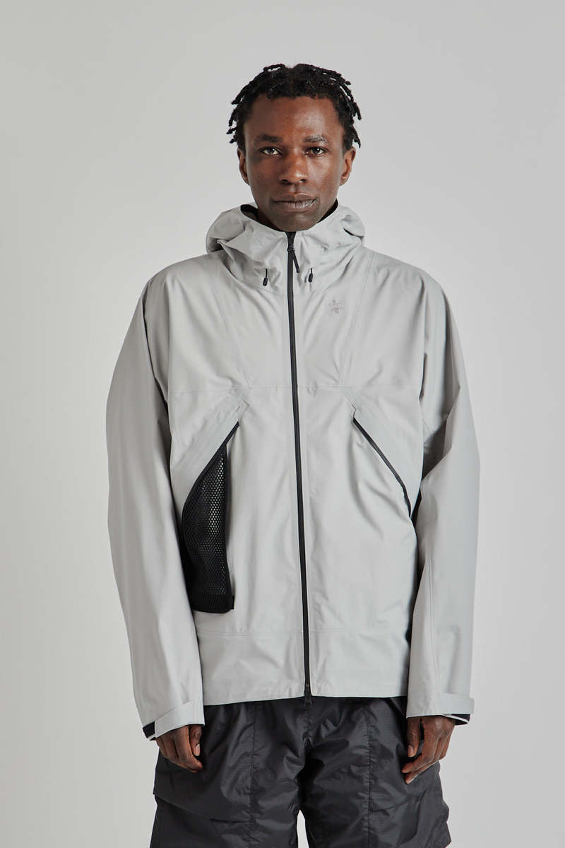 V*c様 【Goldwin for 1LDK】Pertex Shield Air Goldwin Introduces Lightweight Pertex Shield Air Jacket