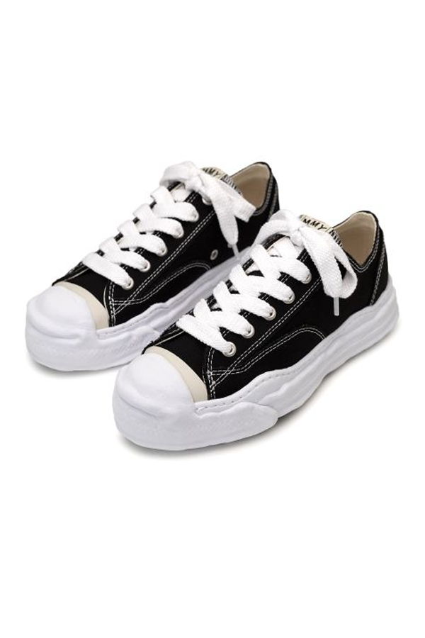 Mihara Yasuhiro Hank Original Sole Canvas Low-Top Sneaker - Black