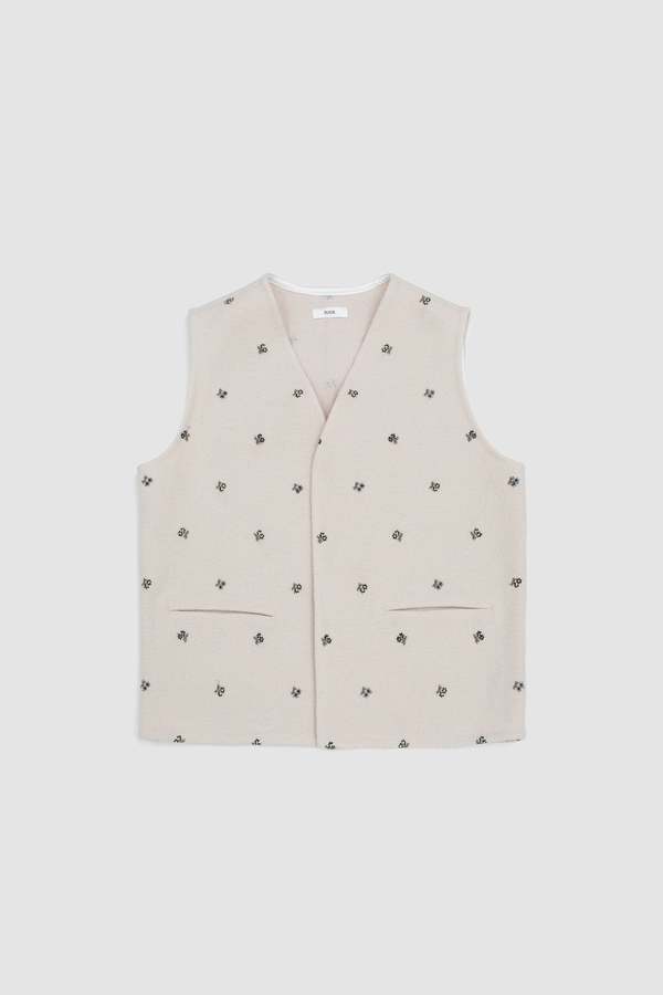 Rier Walker Gilet Black Flowers Felted – Neighbour
