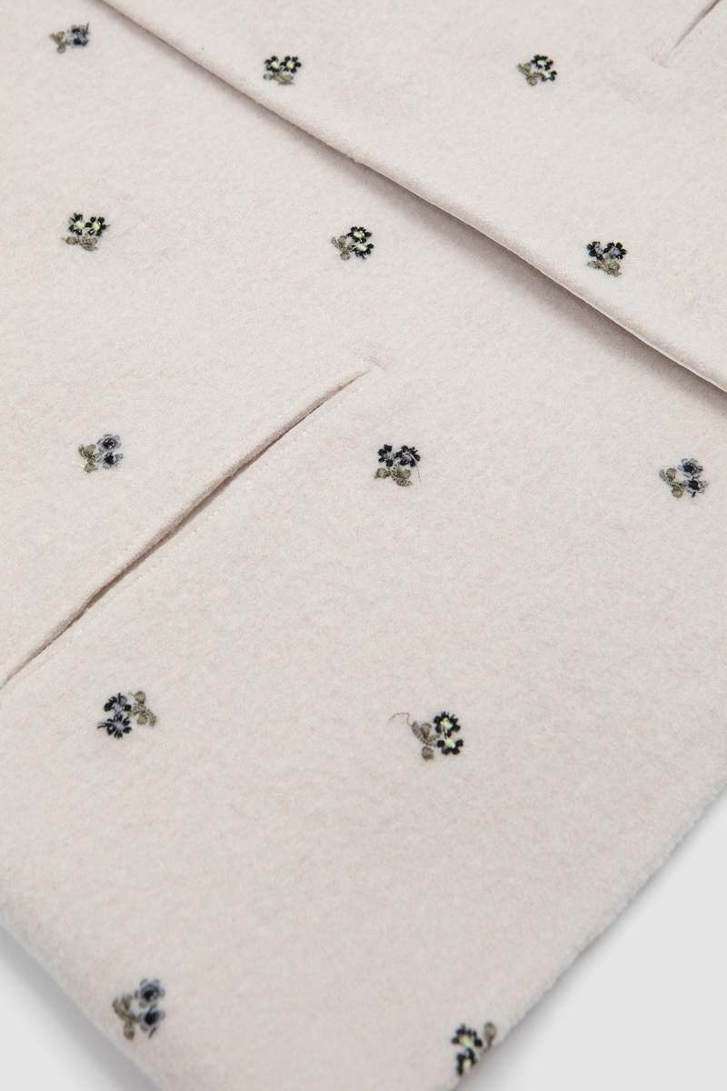 Rier Flowers Felted Walker Gilet - White | Garmentory