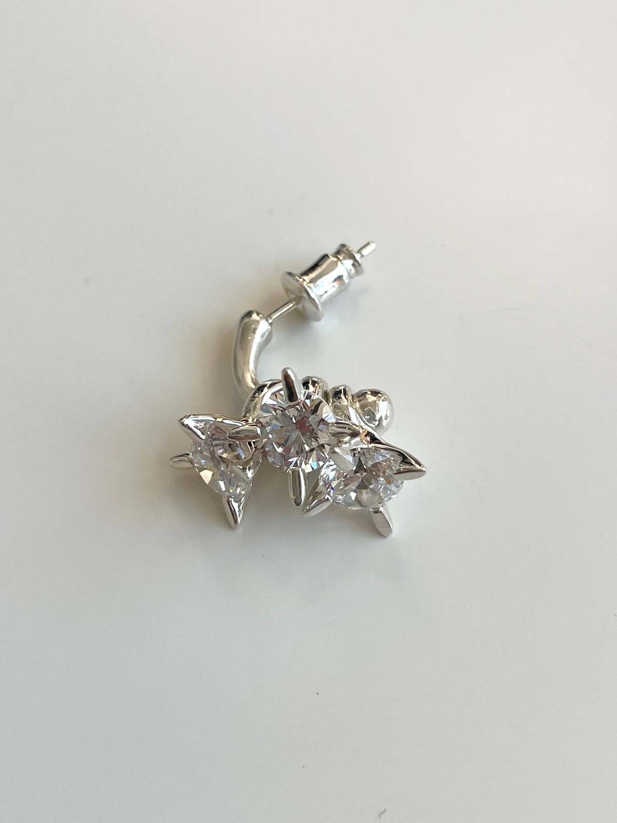 E.M. THREE STONE STUD Earring - Silver - Image 3 of 4