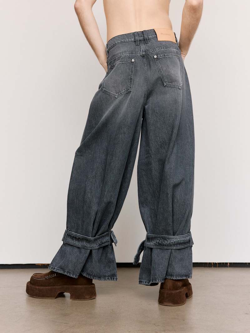 デニム・ジーパン J W ANDERSON JEANS WITH BUCKLE ON THE HEM JEANS WITH BUCKLE ON THE HEM – Suit Negozi Row