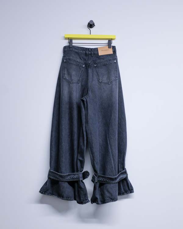 【関税&送料込】Jw Anderson Jeans With Buckle JW Anderson Buckled Cuff Jeans | Blue | FARFETCH