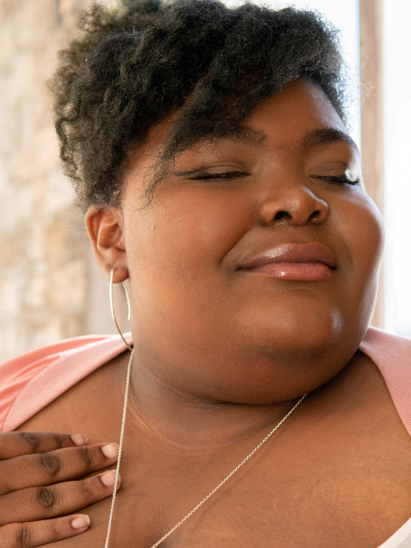 Fair Anita Elegant Curve Drop Earrings